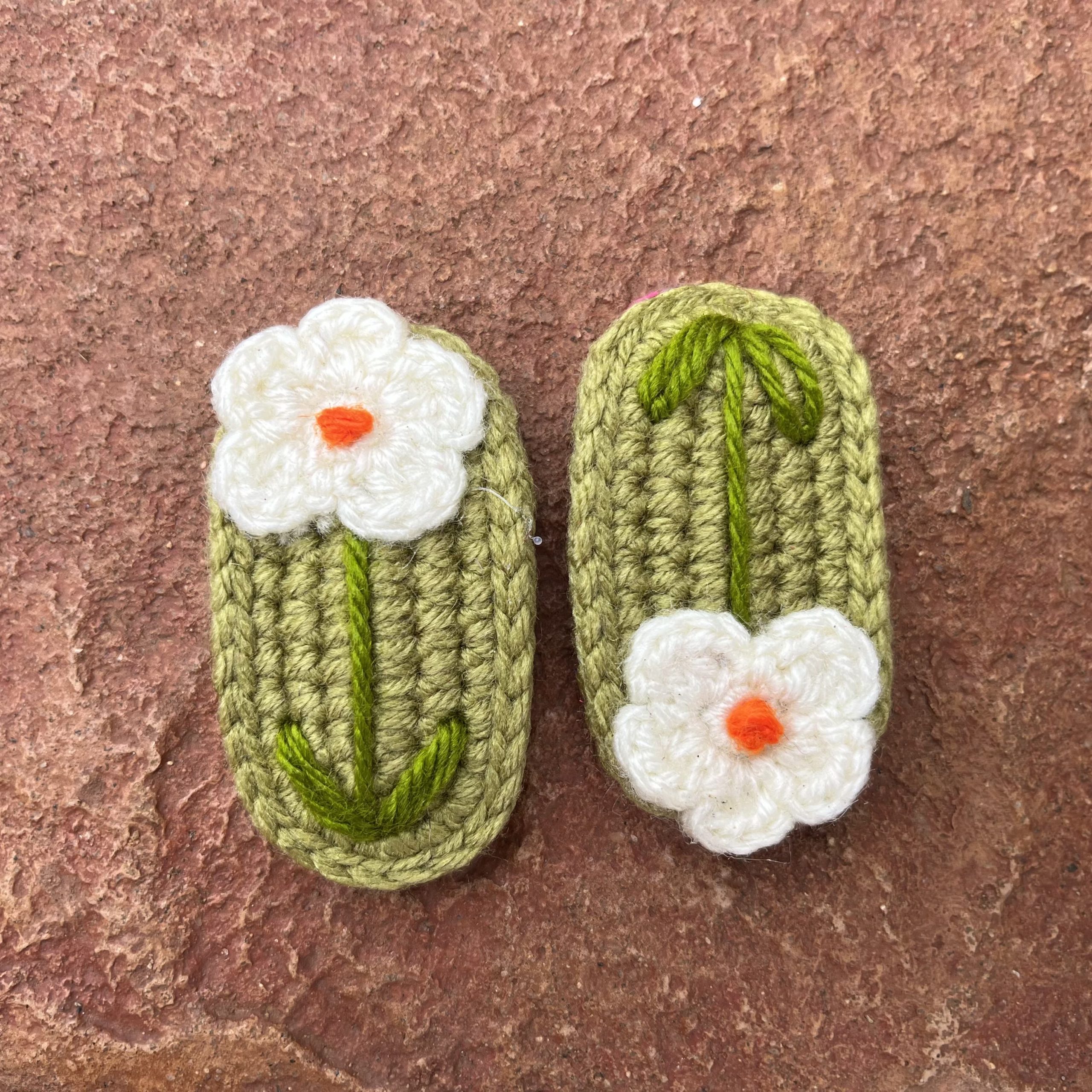 Crochet Mini Daisy hairclips