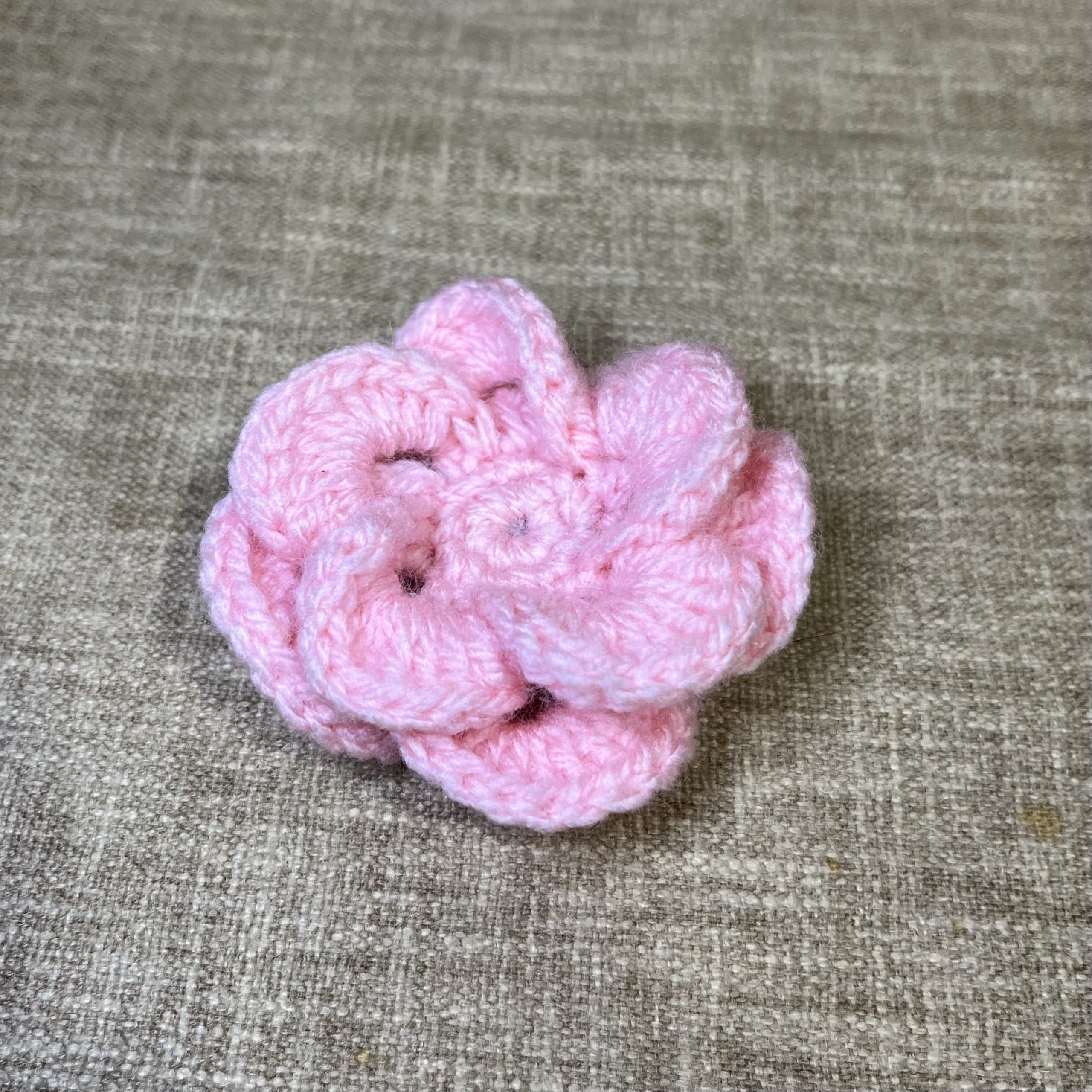 Crochet Pink Wagon Flower hairclip